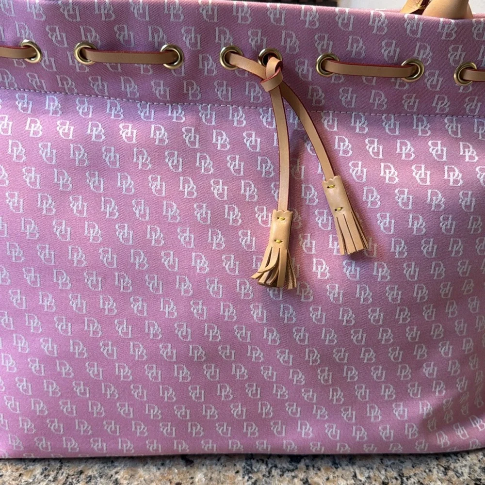 Dooney & Bourke canvas tote! - Picture 2 of 6